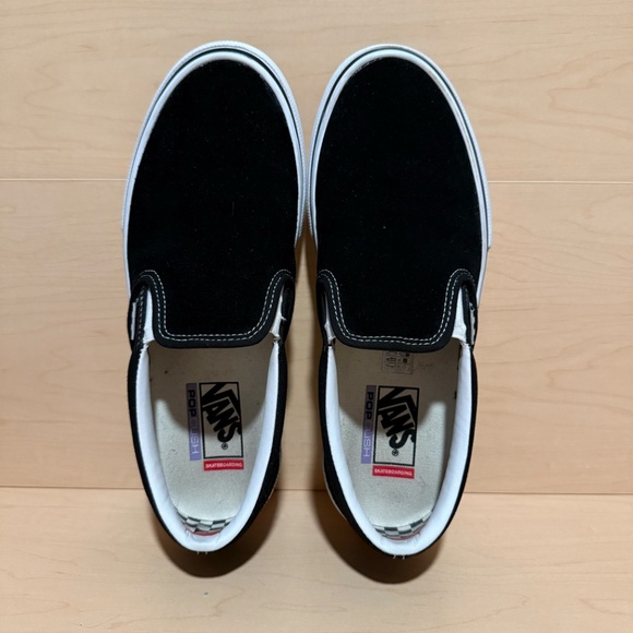 Van's Classic Slip-On Black Shoe - Men's 9 / Women's 10.5 - Like new! - Picture 4 of 7